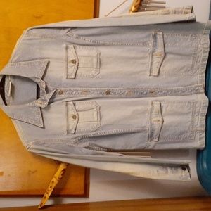For sale! Vintage pet.lrge lite denim jacket